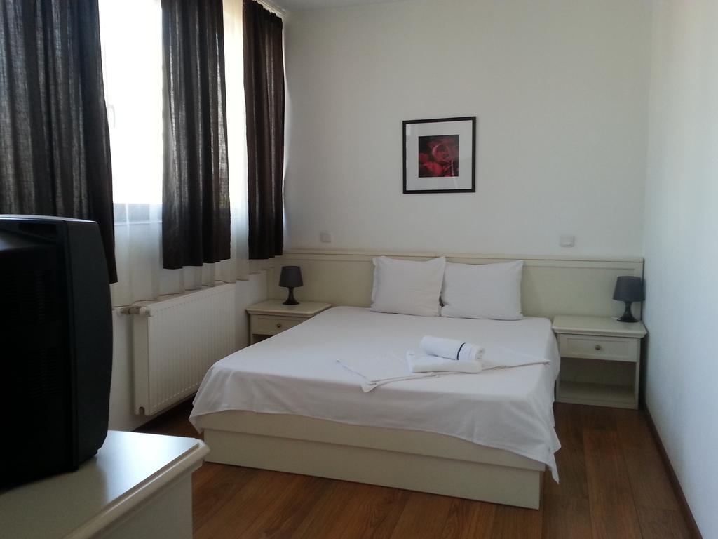 Banu Manta Apartments Bucharest Exterior photo